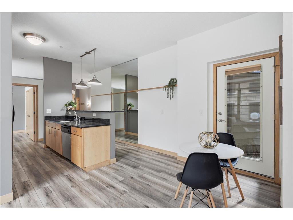 270 4th Street E #101 Saint Paul MN 55101 7008661 image10