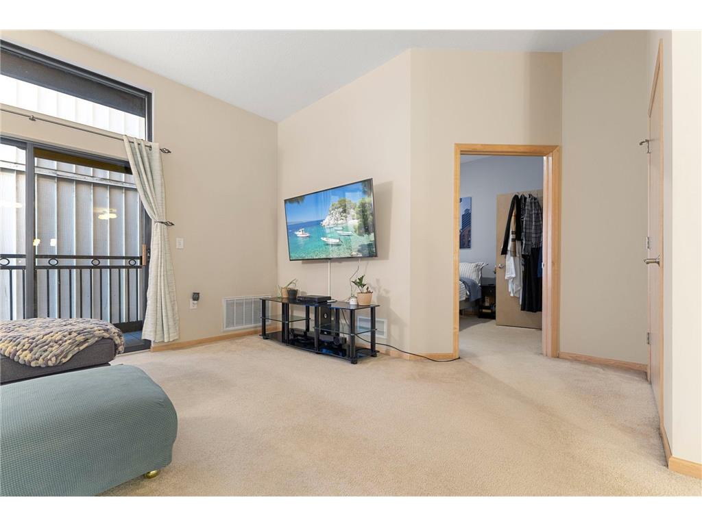 270 4th Street E #203 Saint Paul MN 55101 7015328 image6