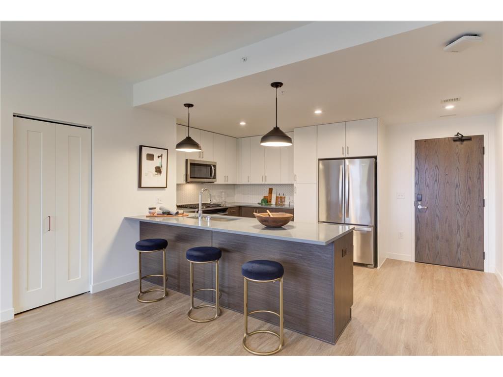 270 Hennepin Avenue #1119 Minneapolis MN 55401 7081725 image15
