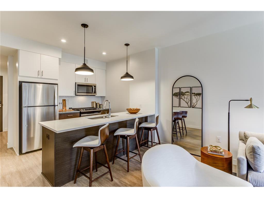 270 Hennepin Avenue #1119 Minneapolis MN 55401 7081725 image6