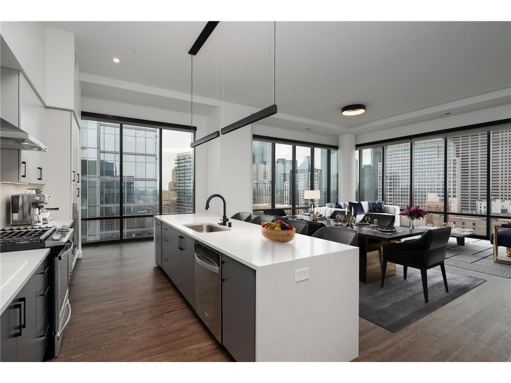 270 Hennepin Avenue #2006 Minneapolis MN 55401 7066942 image1