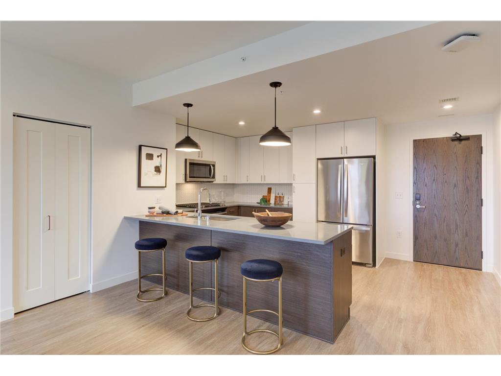 270 Hennepin Avenue #616 Minneapolis MN 55401 7017307 image9