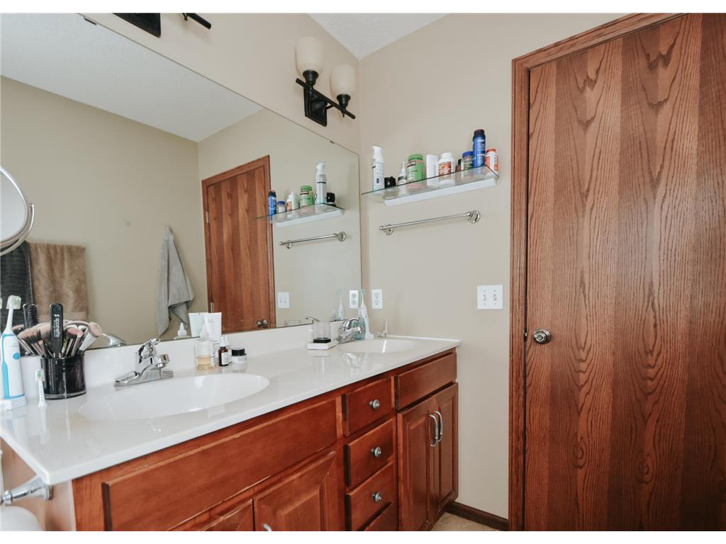 270 Highlands Avenue Zumbrota MN 55992 7073300 image26