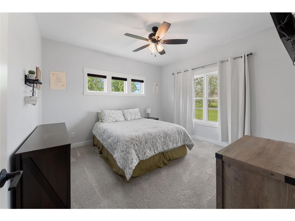 270 Johnson Parkway Hammond WI 54015 7085524 image17