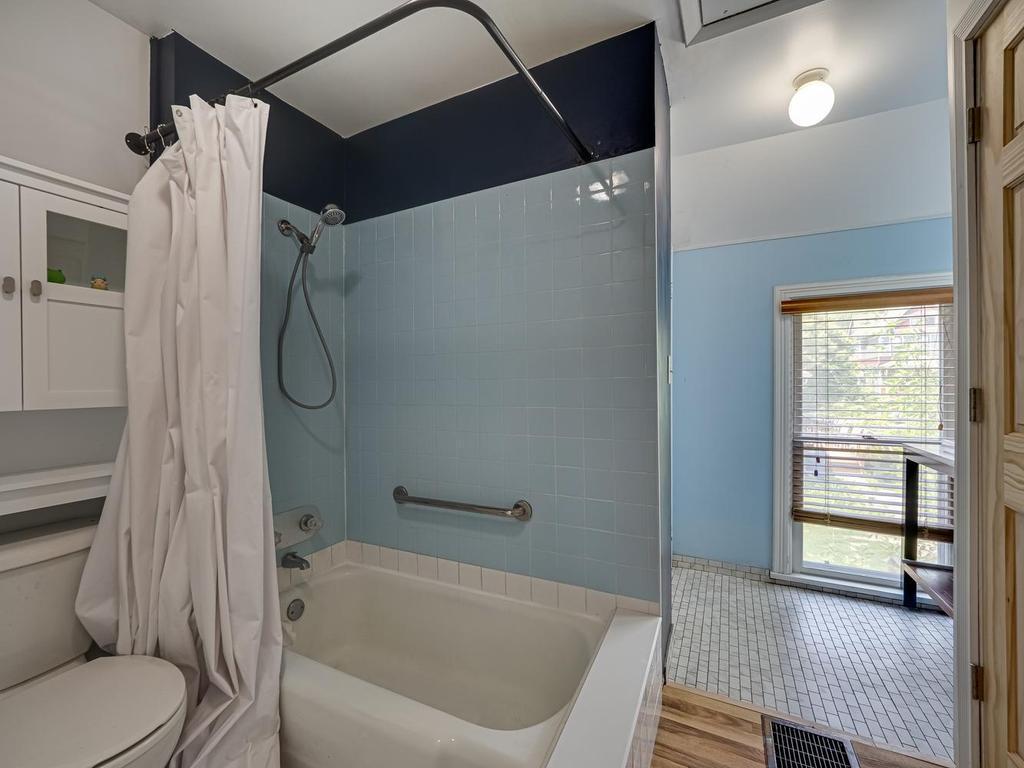 270 Maria Avenue Saint Paul MN 55106 7066928 image18