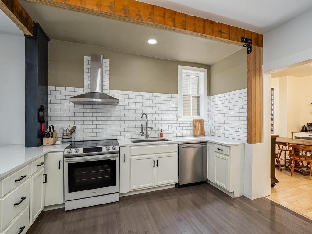 270 Maria Avenue Saint Paul MN 55106 7066928 image2
