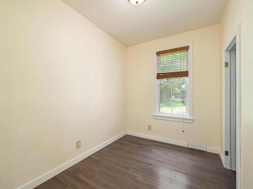 270 Maria Avenue Saint Paul MN 55106 7066928 image8