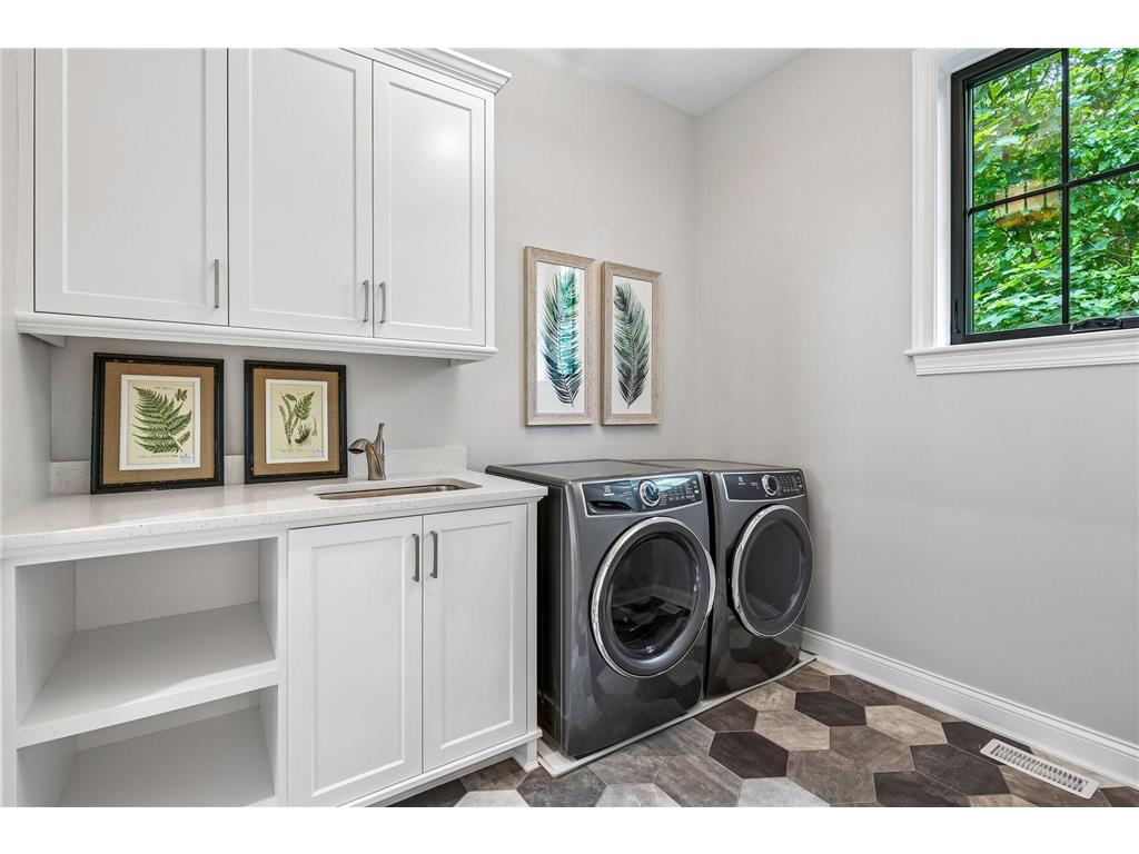 270 Wayzata Boulevard E Wayzata MN 55391 7086874 image26