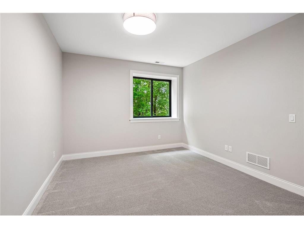 270 Wayzata Boulevard E Wayzata MN 55391 7086874 image40