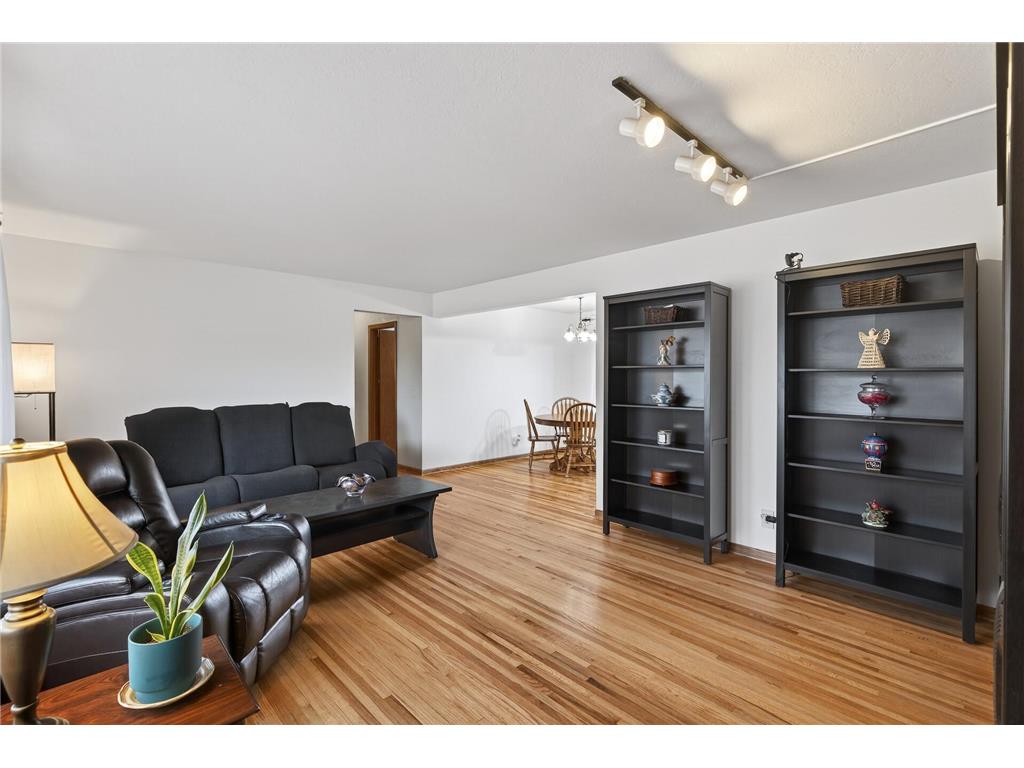 2700 64th Avenue N Brooklyn Center MN 55430 7045034 image3