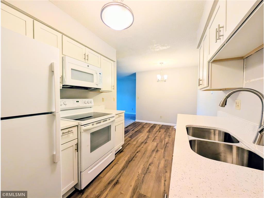2700 Dale Street N #A214 Roseville MN 55113 7111170 image3
