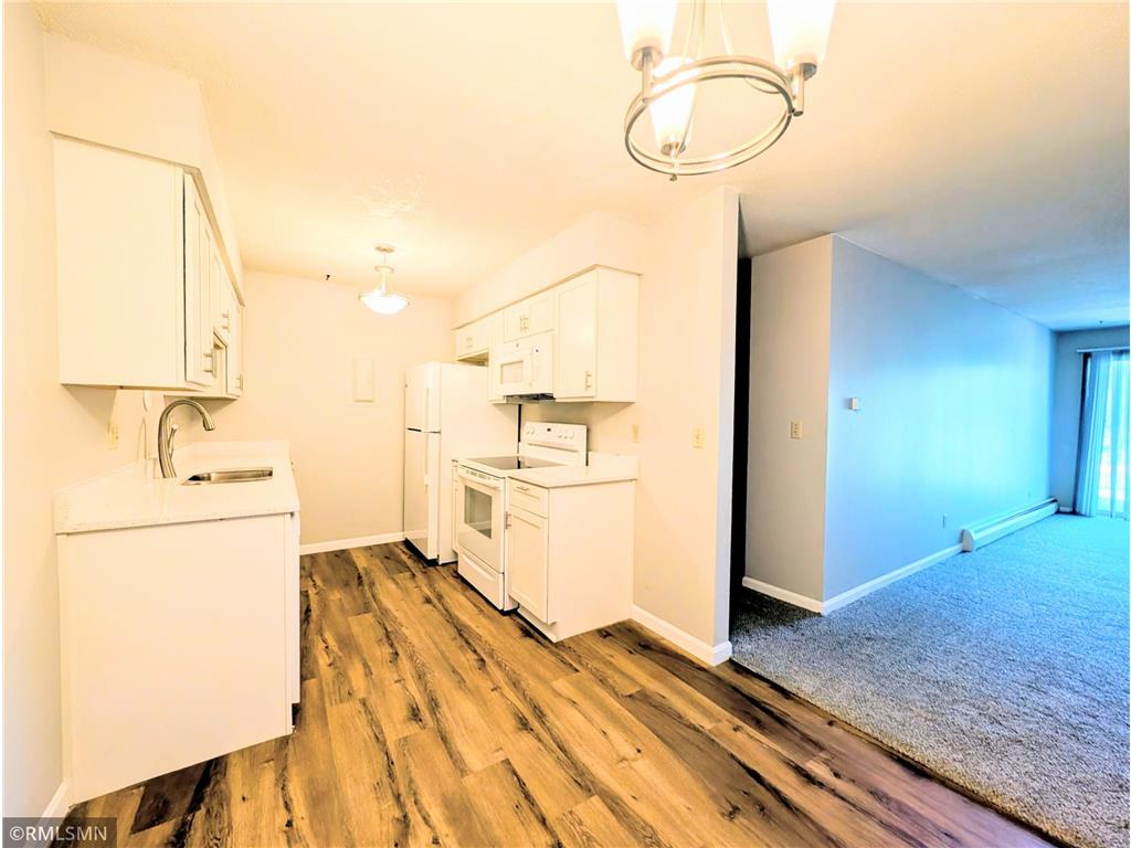 2700 Dale Street N #A214 Roseville MN 55113 7111170 image4