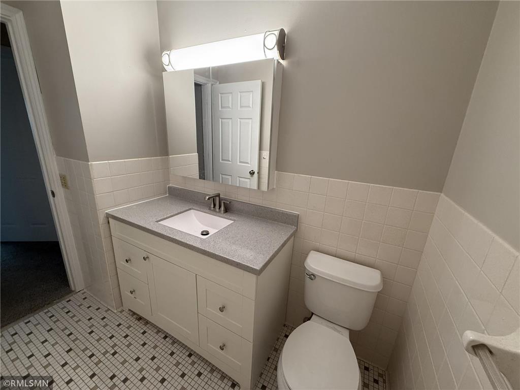 2700 Dale Street N #A214 Roseville MN 55113 7111170 image9