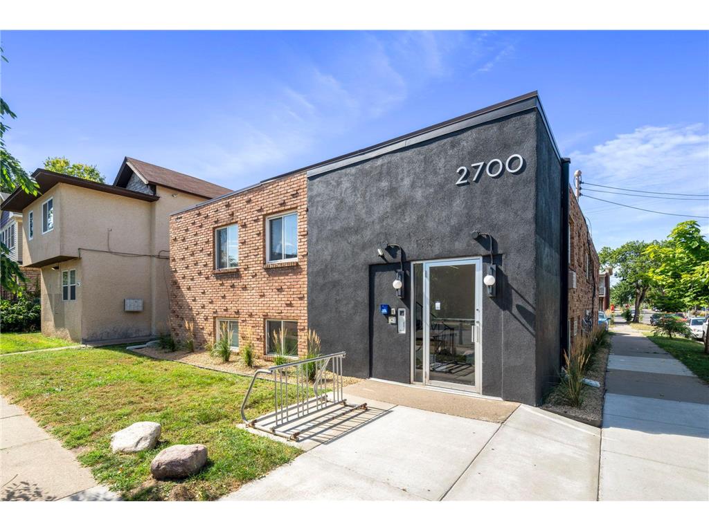 2700 Garfield Avenue Minneapolis MN 55408 6624560 image1