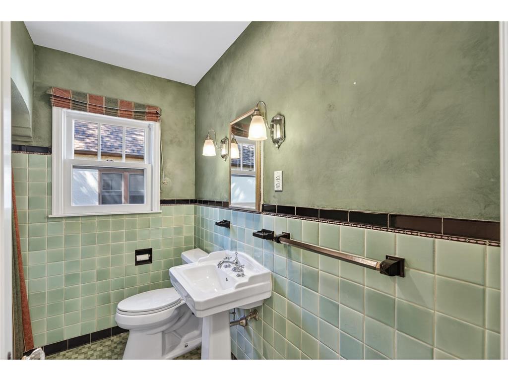 2700 Hayes Street NE Minneapolis MN 55418 7030162 image17