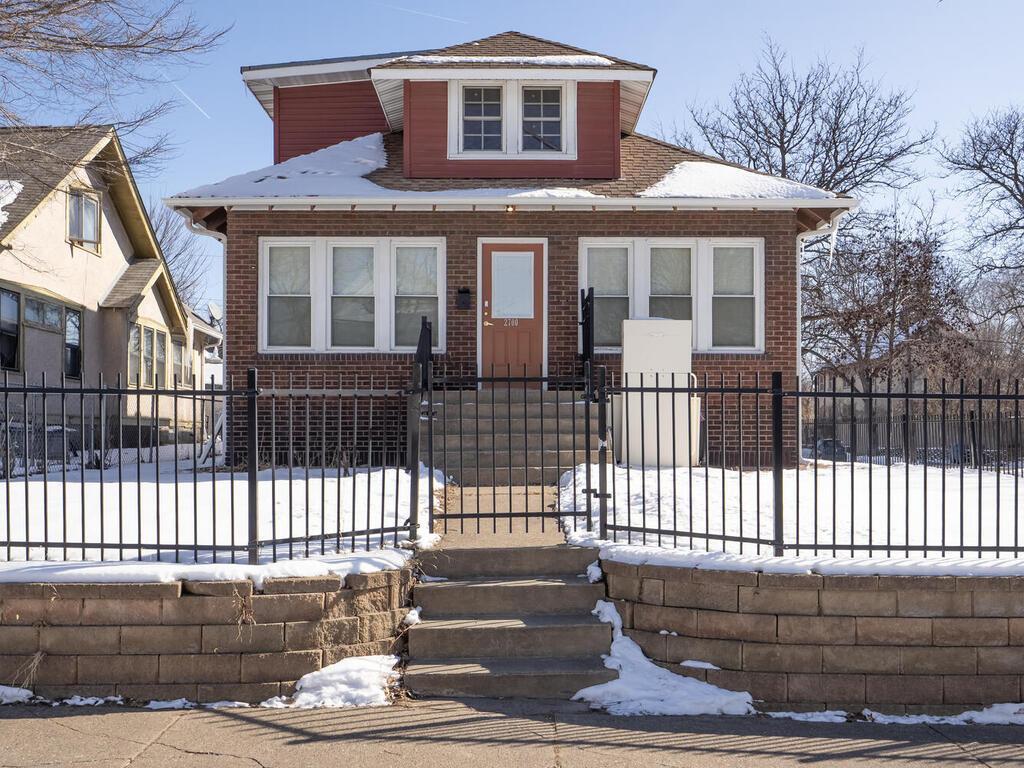 2700 Humboldt Avenue N Minneapolis MN 55411 6645983 image1