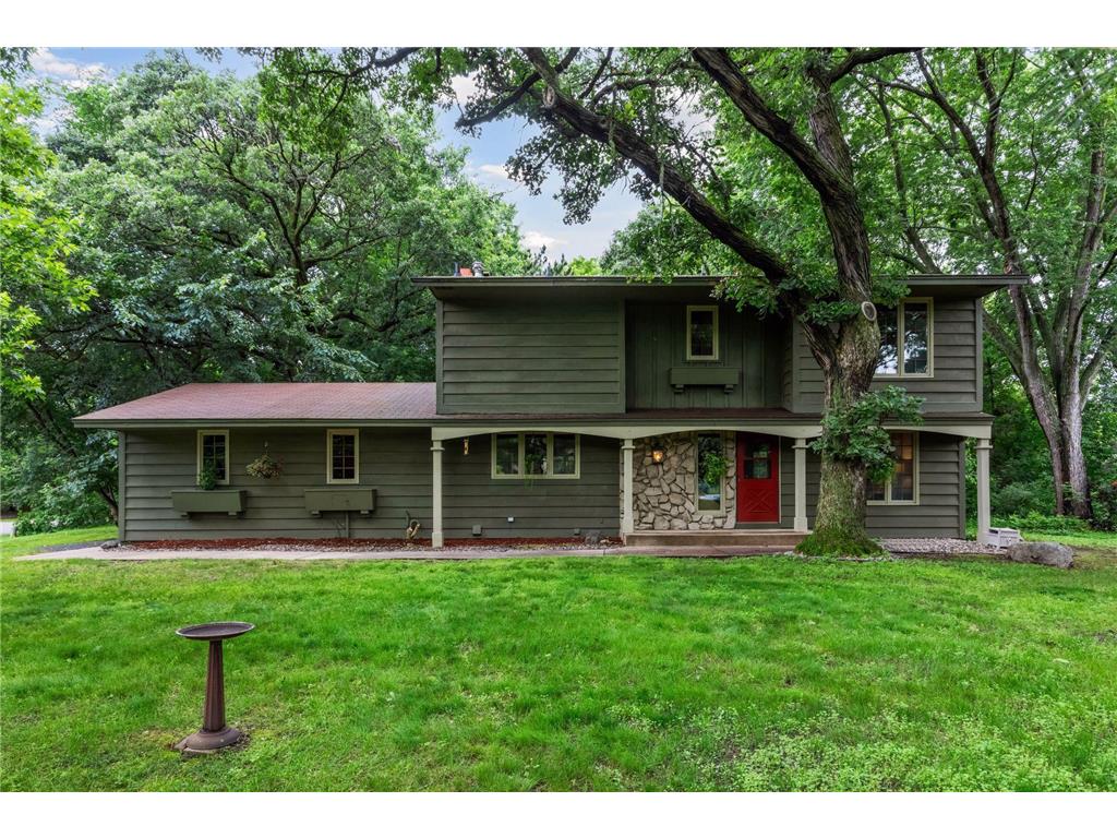 2700 Isle Royale Court Burnsville MN 55337 6746225 image1