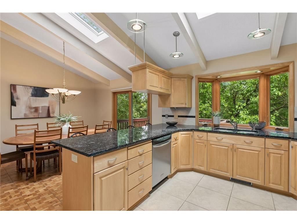 2700 Kyle Avenue N Golden Valley MN 55422 7095211 image15