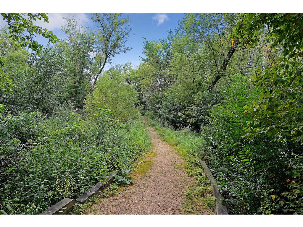 2700 Kyle Avenue N Golden Valley MN 55422 7095211 image40