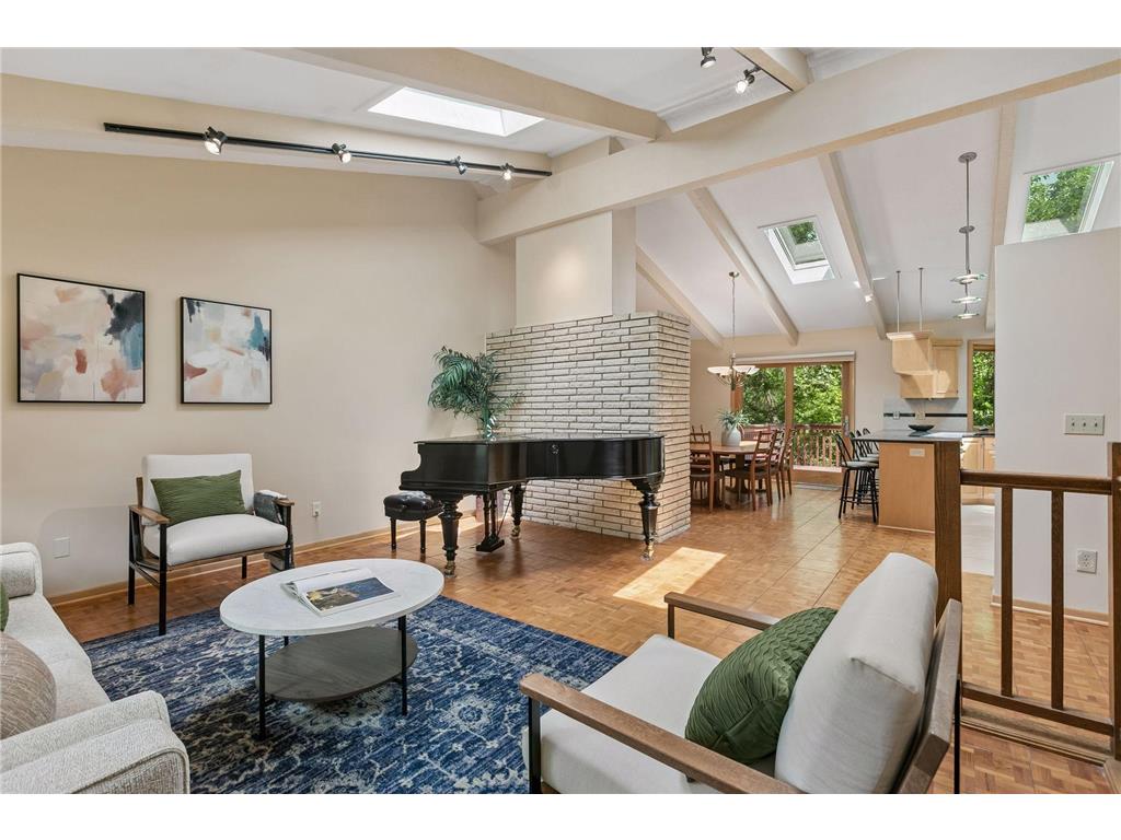 2700 Kyle Avenue N Golden Valley MN 55422 7095211 image8