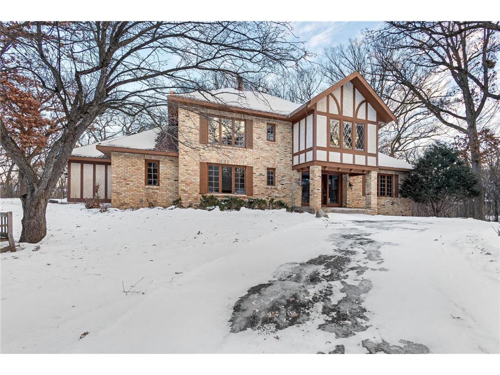 2700 Olde Wood Court Minnetonka MN 55391 7017516 image2