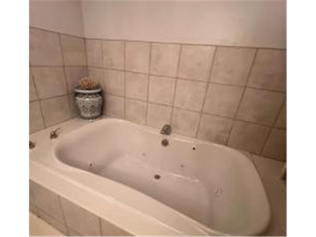 2700 Olde Wood Court Minnetonka MN 55391 7017516 image38