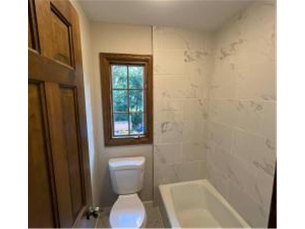 2700 Olde Wood Court Minnetonka MN 55391 7017516 image85