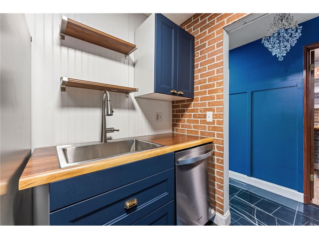 2700 Oxford Street N #101 Roseville MN 55113 7008122 image27