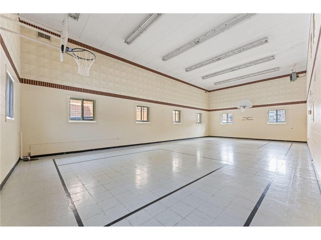 2700 Oxford Street N #101 Roseville MN 55113 7008122 image32