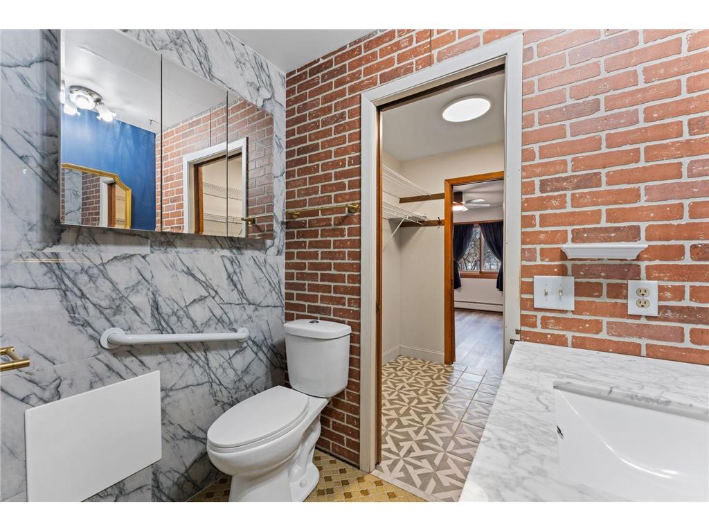 2700 Oxford Street N #101 Roseville MN 55113 7057425 image22