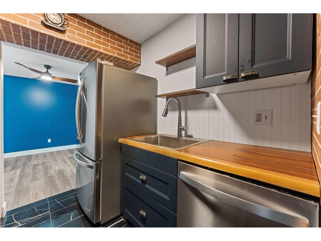 2700 Oxford Street N #101 Roseville MN 55113 7057425 image28