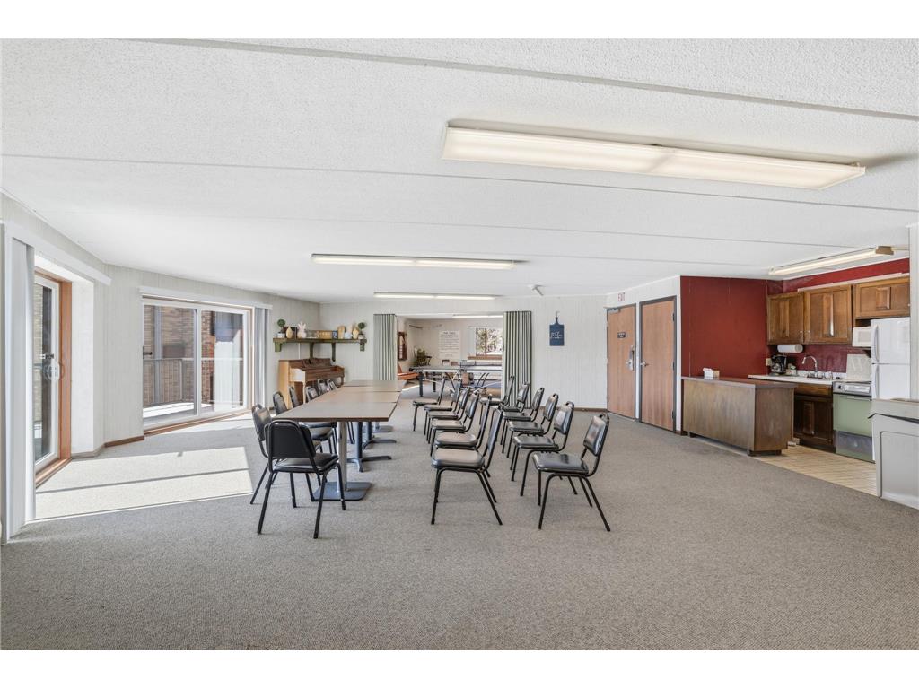 2700 Oxford Street N #102 Roseville MN 55113 7036034 image17
