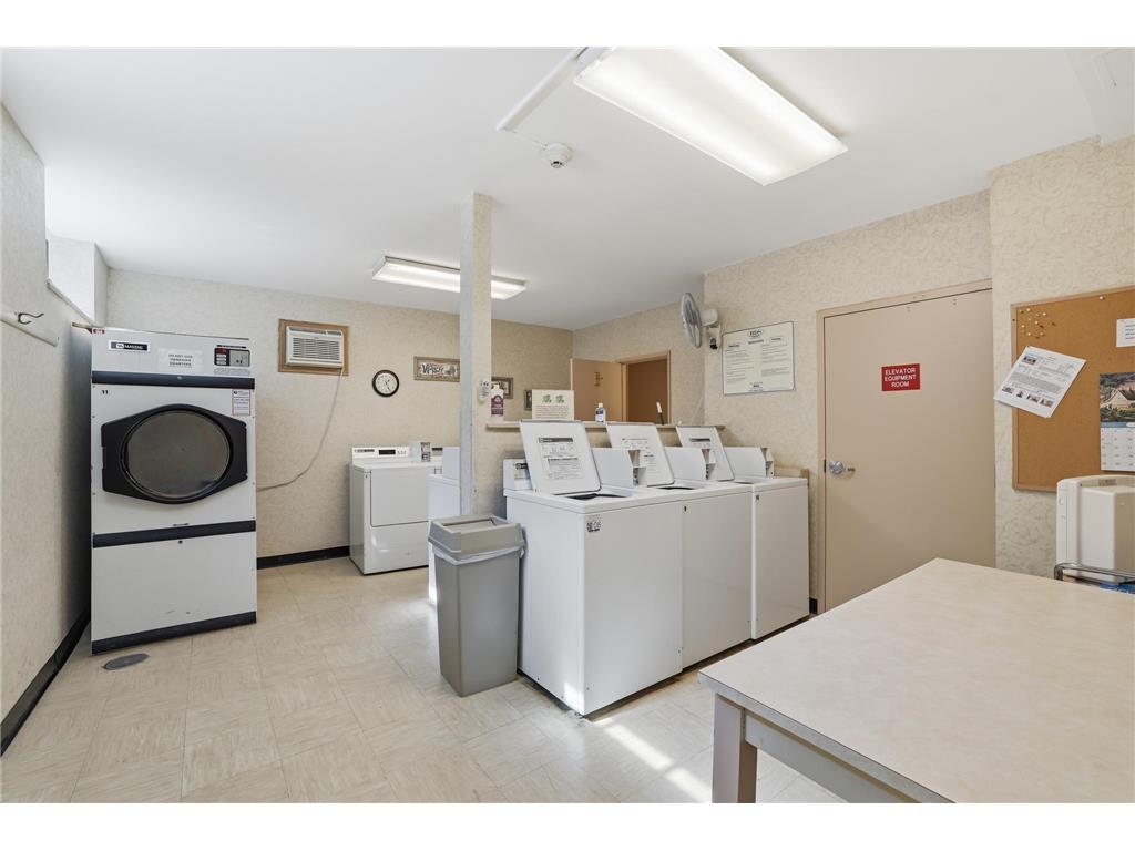 2700 Oxford Street N #102 Roseville MN 55113 7036034 image20