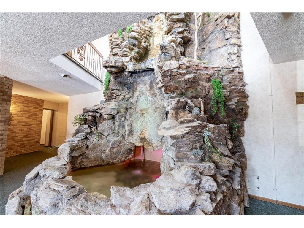 2700 Oxford Street N #102 Roseville MN 55113 7036034 image24