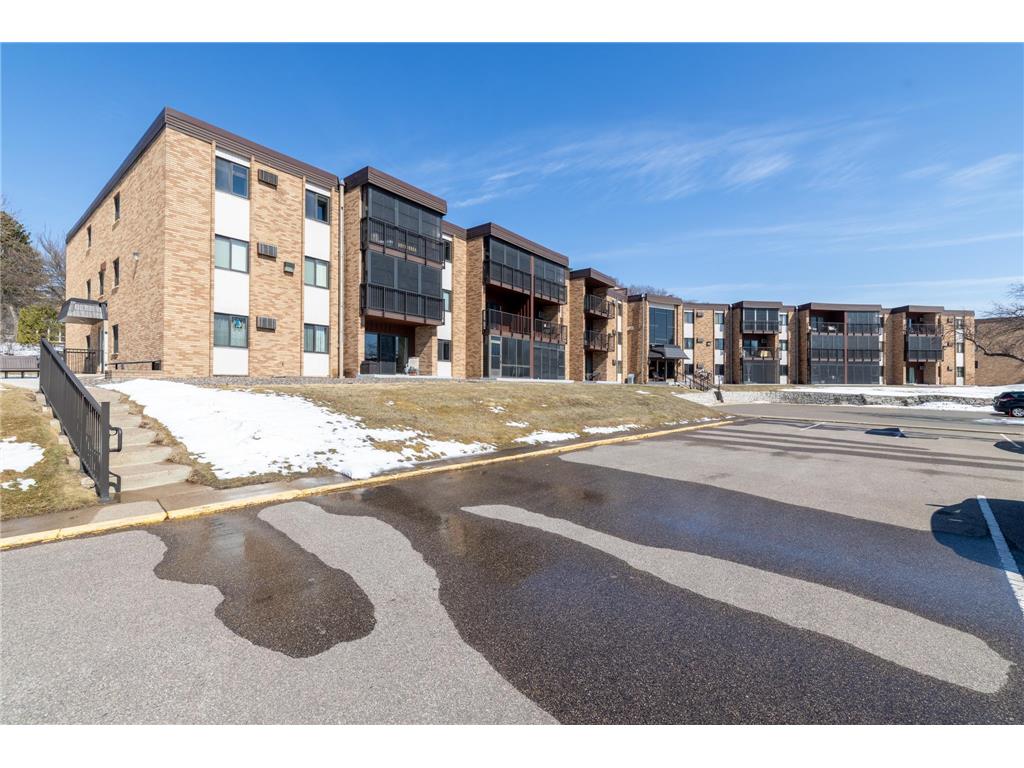 2700 Oxford Street N #102 Roseville MN 55113 7036034 image26