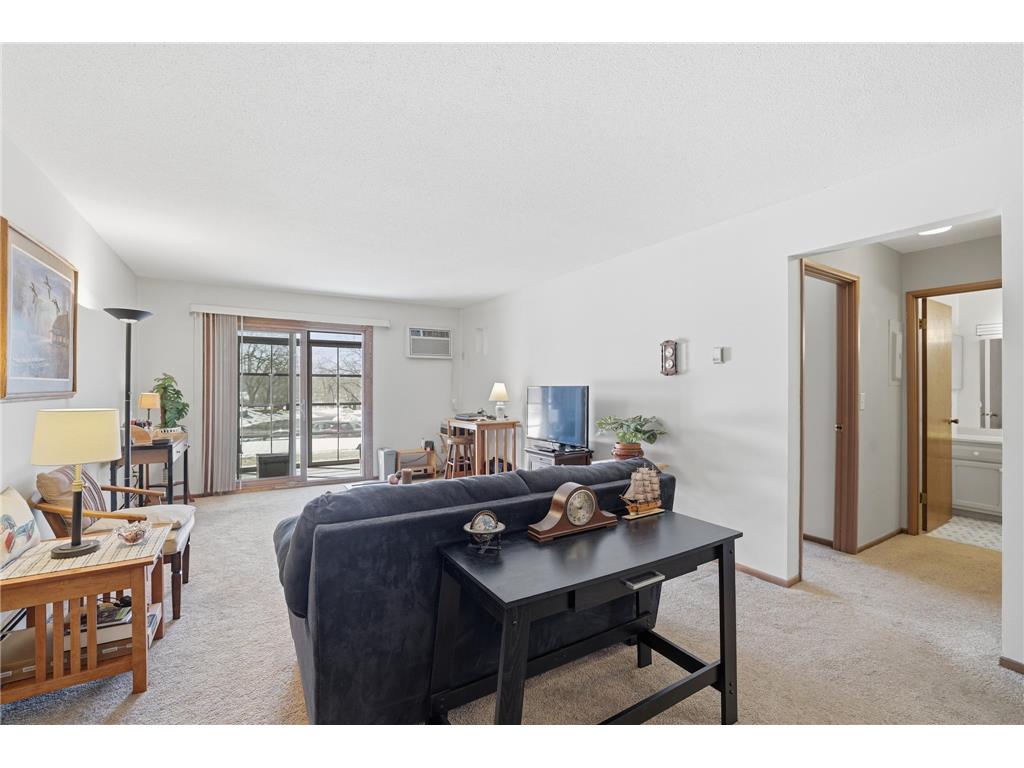 2700 Oxford Street N #102 Roseville MN 55113 7036034 image3