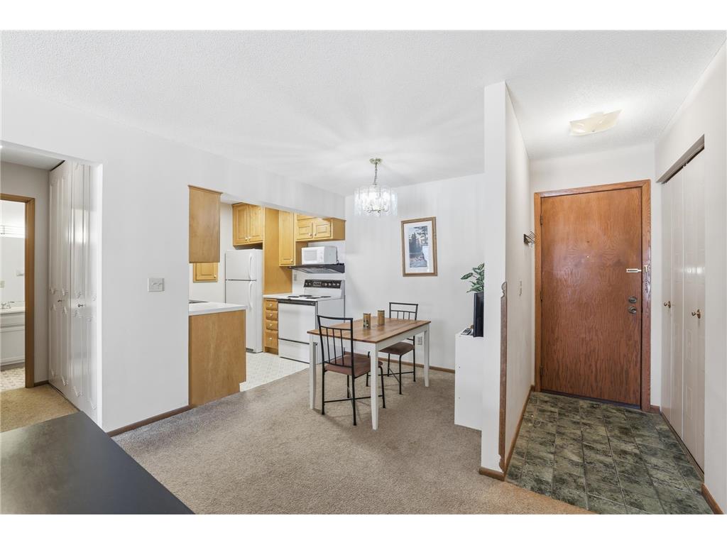 2700 Oxford Street N #102 Roseville MN 55113 7036034 image6