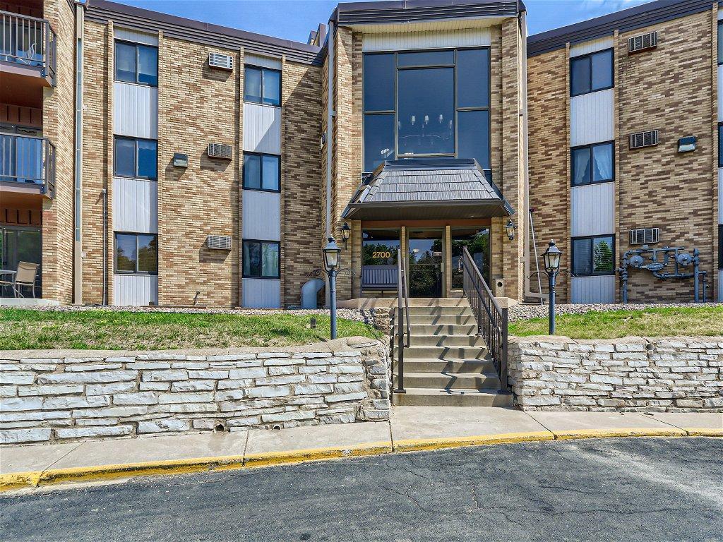 2700 Oxford Street N #112 Roseville MN 55113 6379752 image1