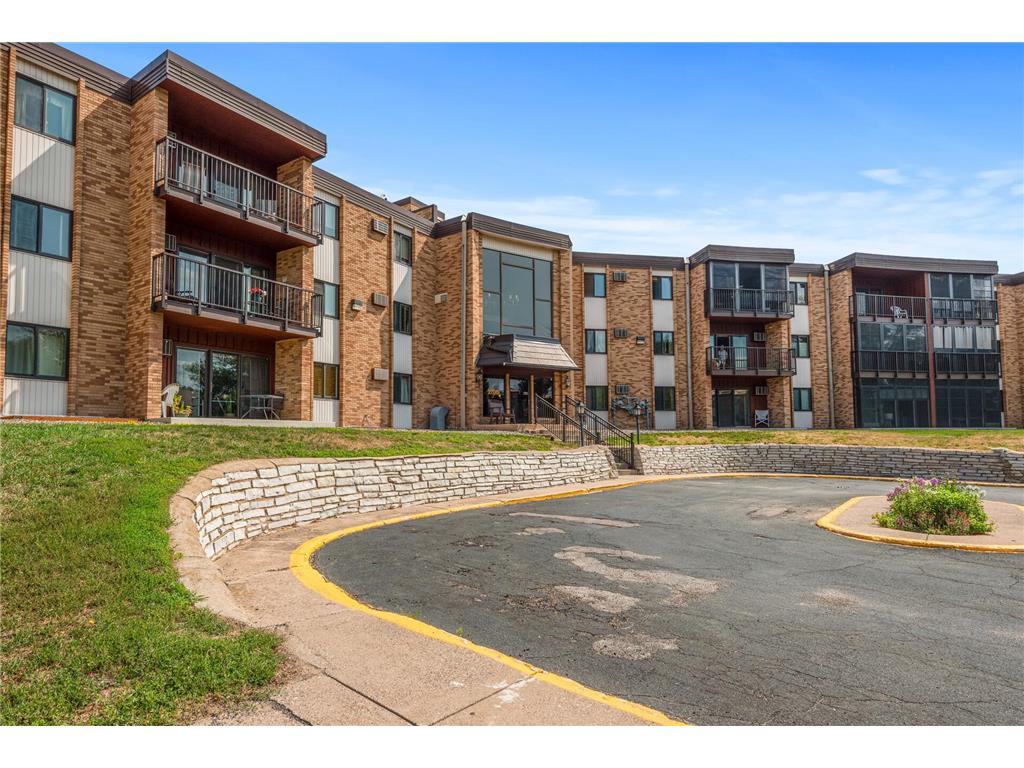 2700 Oxford Street N #128 Roseville MN 55113 6398535 image1