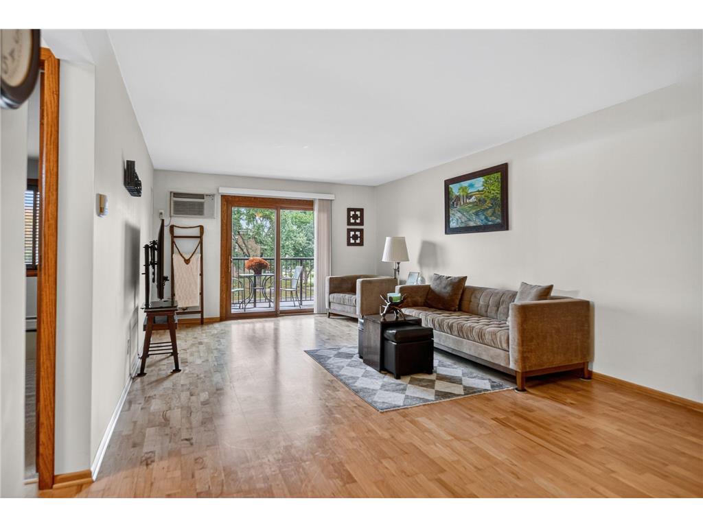 2700 Oxford Street N #135 Roseville MN 55113 6805219 image1
