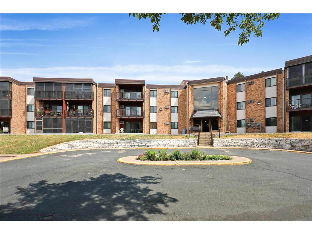 2700 Oxford Street N #148 Roseville MN 55113 6396190 image1