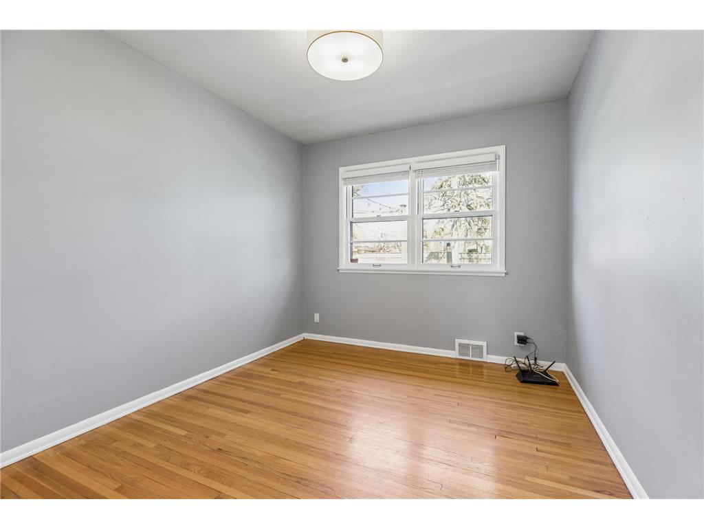 2700 Quail Avenue N Golden Valley MN 55422 7058519 image13