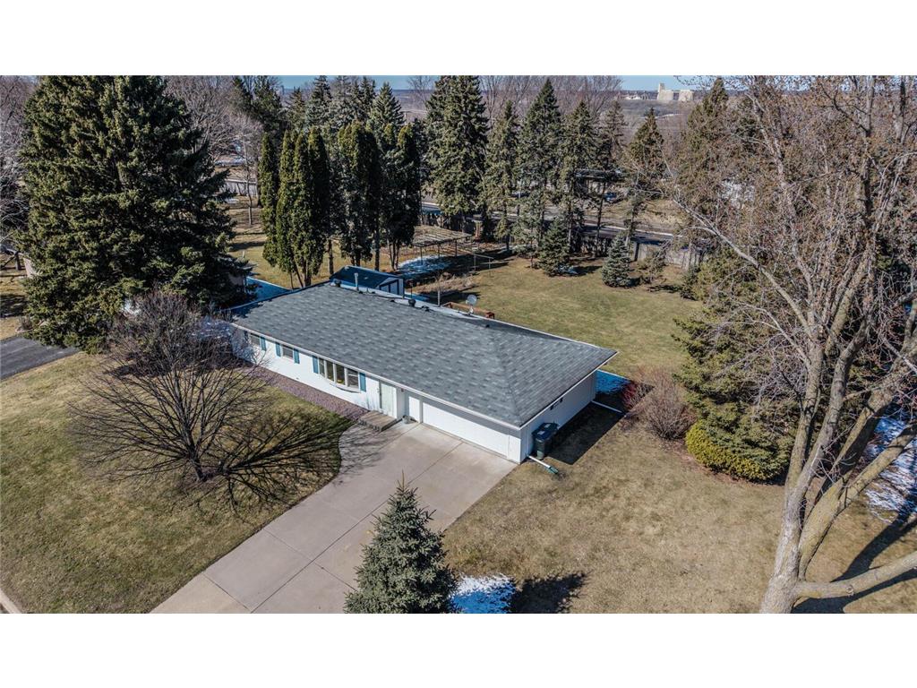 2700 Sunset Lane Burnsville MN 55337 7034373 image1