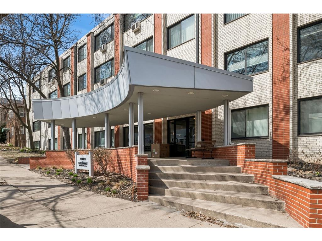 2700 W 44th Street #111 Minneapolis MN 55410 6698393 image1