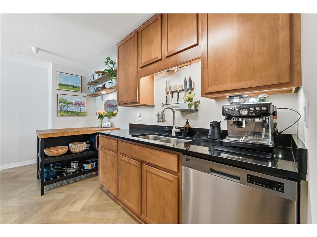 2700 W 44th Street #114 Minneapolis MN 55410 7103113 image6