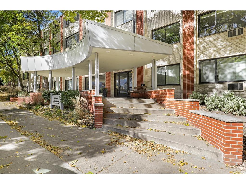 2700 W 44th Street #118 Minneapolis MN 55410 6685943 image1