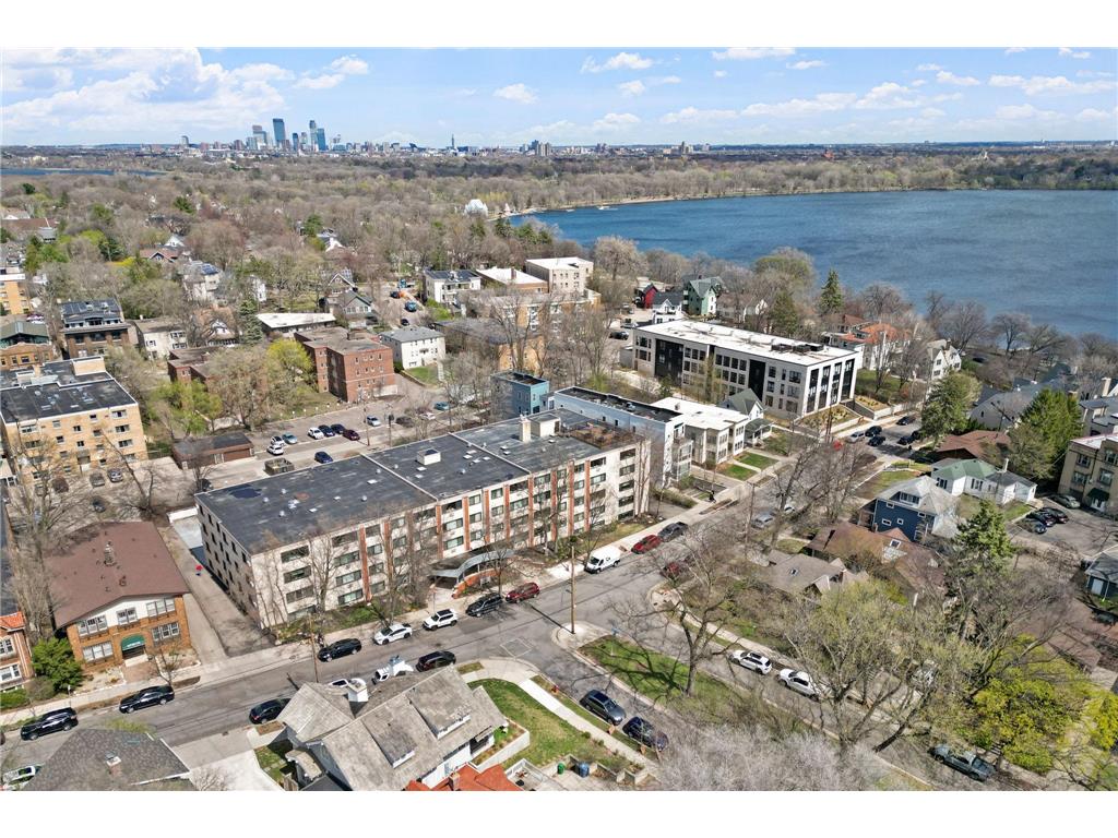 2700 W 44th Street #203 Minneapolis MN 55410 6563994 image1