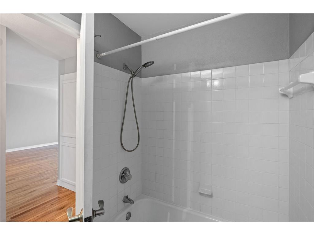 2700 W 44th Street #302 Minneapolis MN 55410 7030181 image15