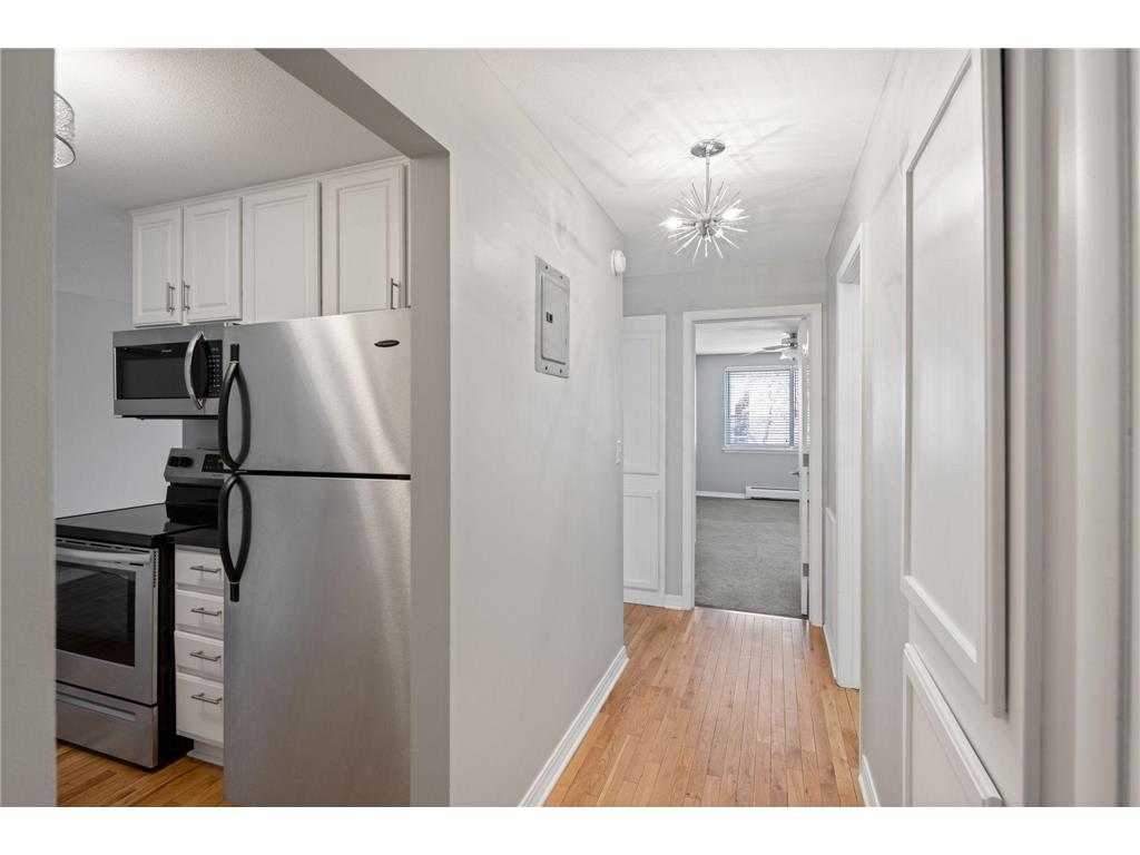 2700 W 44th Street #302 Minneapolis MN 55410 7030181 image3