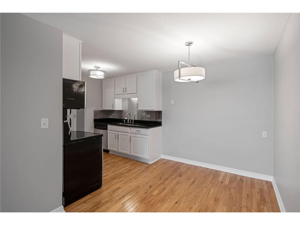 2700 W 44th Street #302 Minneapolis MN 55410 7030181 image6
